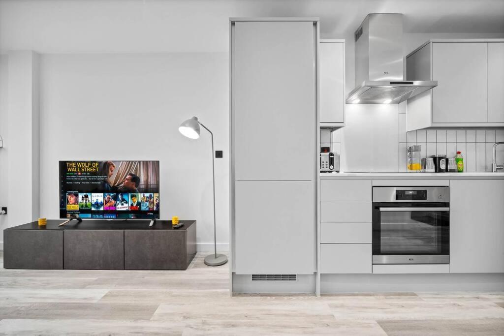 Stylish 2 Bedroom Apartment Close To Everything Birmingham Buitenkant foto